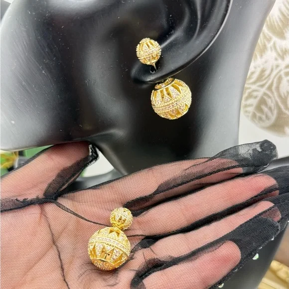 Glamorous Gold-Tone Double Sphere Drop Earrings ✨ - Picture 7 of 8